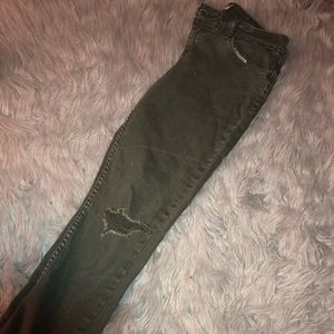 Levis jeans ripped in knee